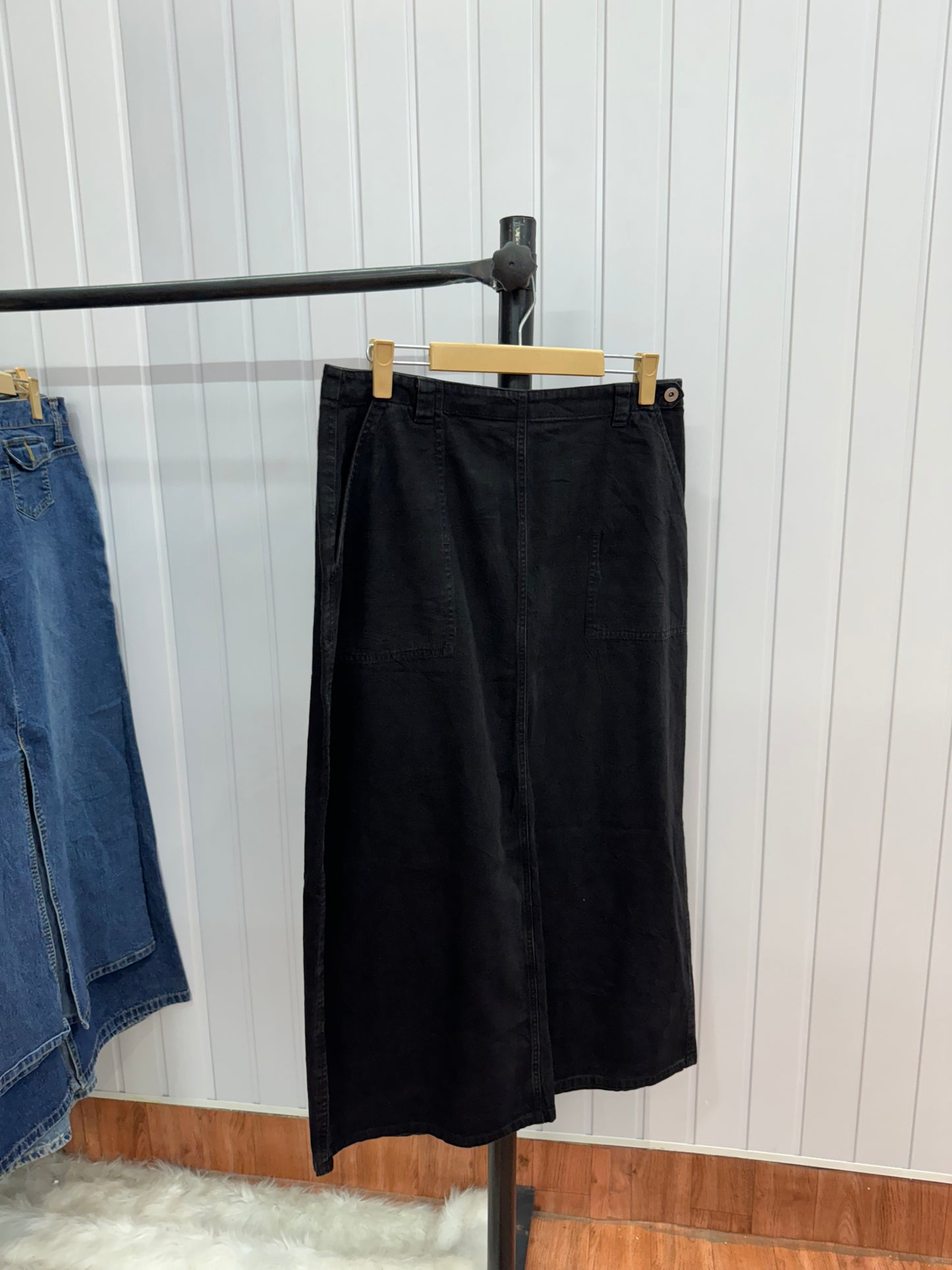 S19-34 Black Denim Long Skirt