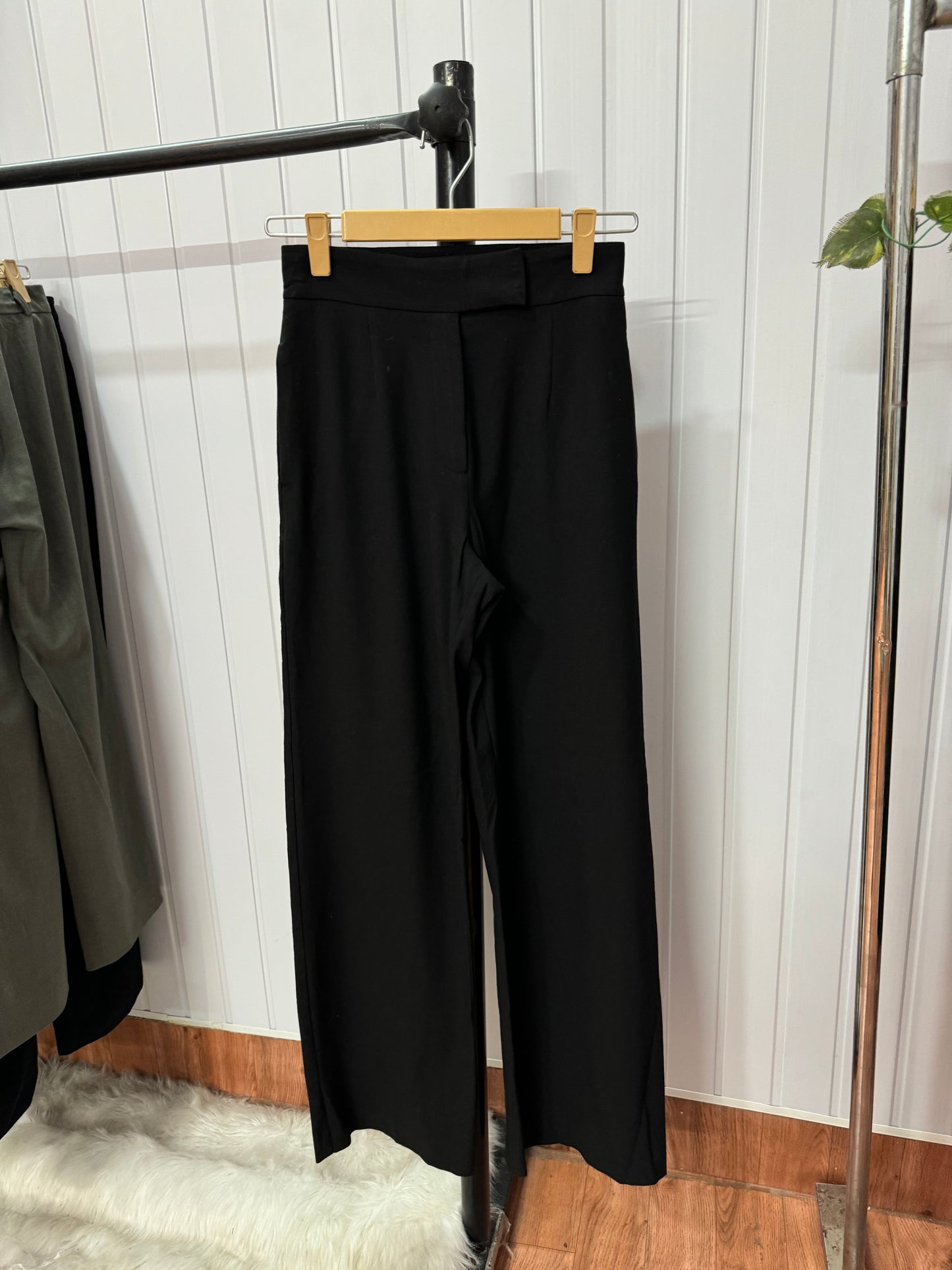 0604-26 Black Trousers