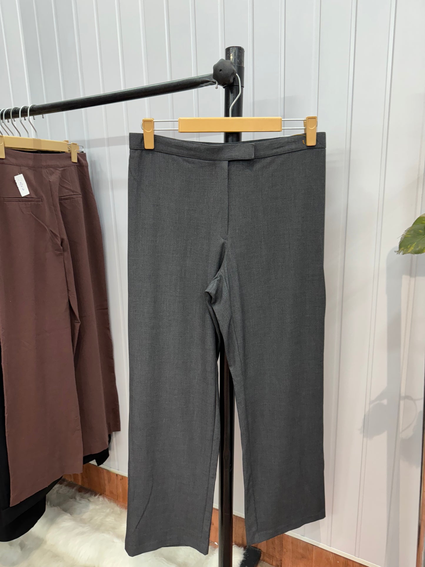 0809-32 Grey Trousers