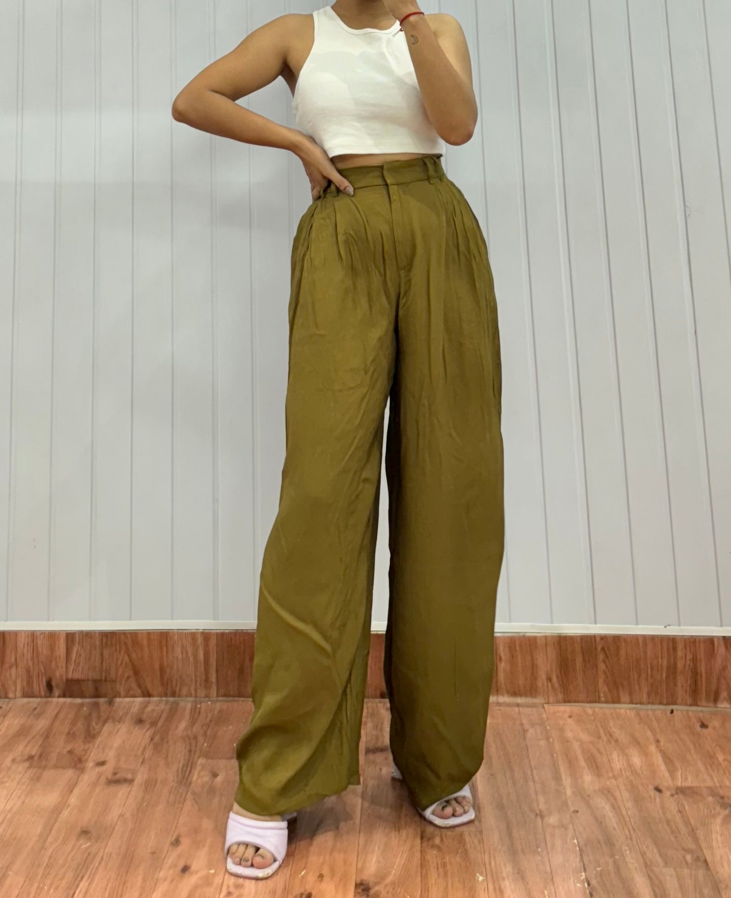 1512-24 Olive Balloon Pants