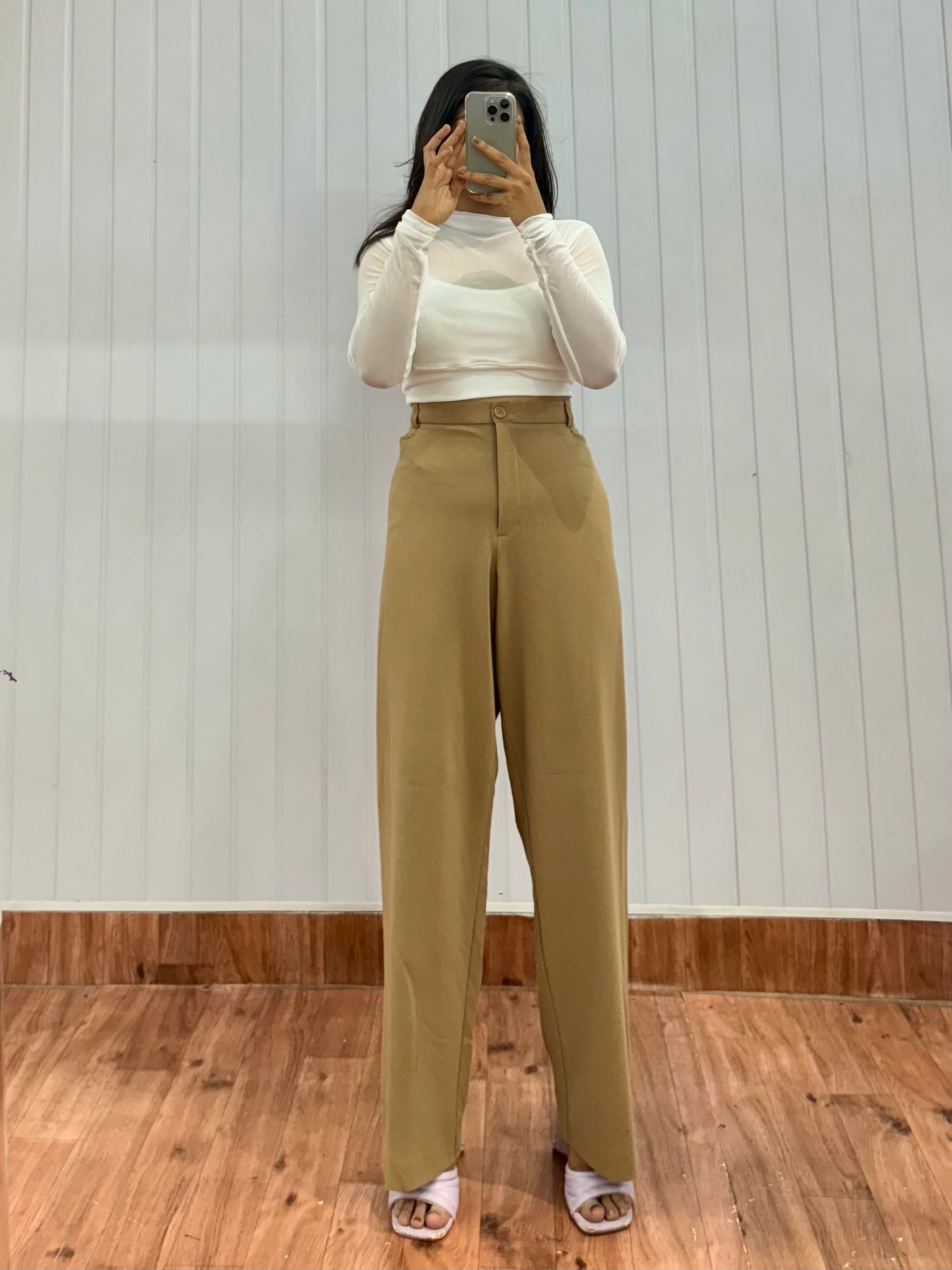 T12-34 Beige Trousers