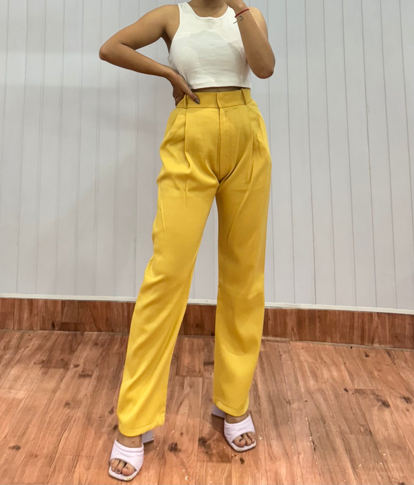 1519-26 Yellow Tapered Pants