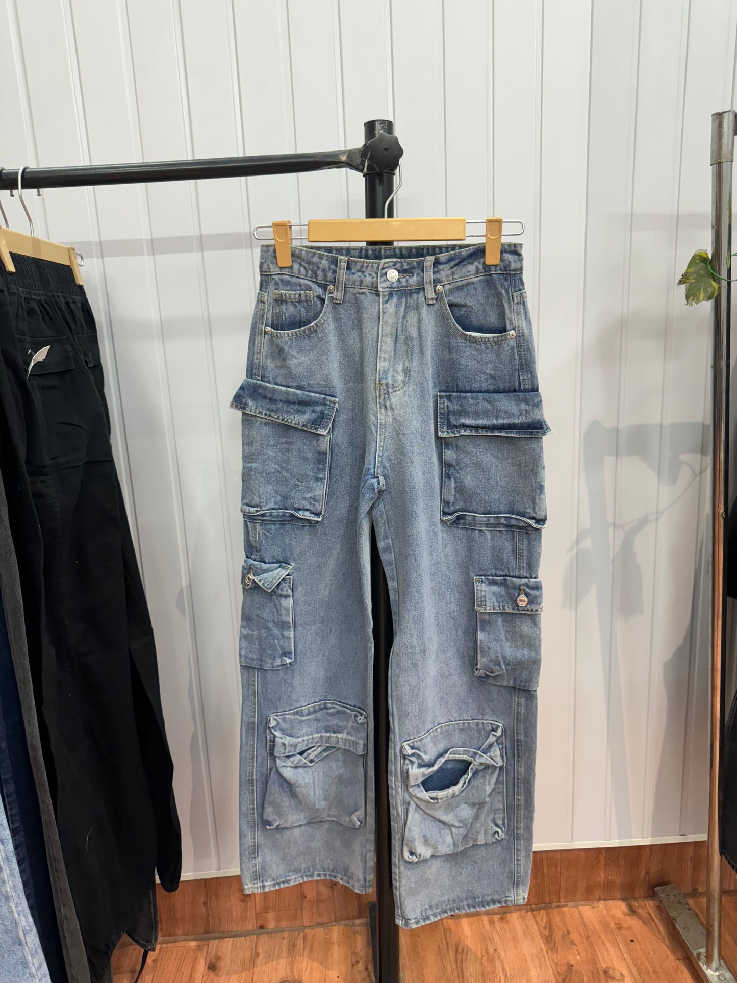 0221-28 Cargo Jeans