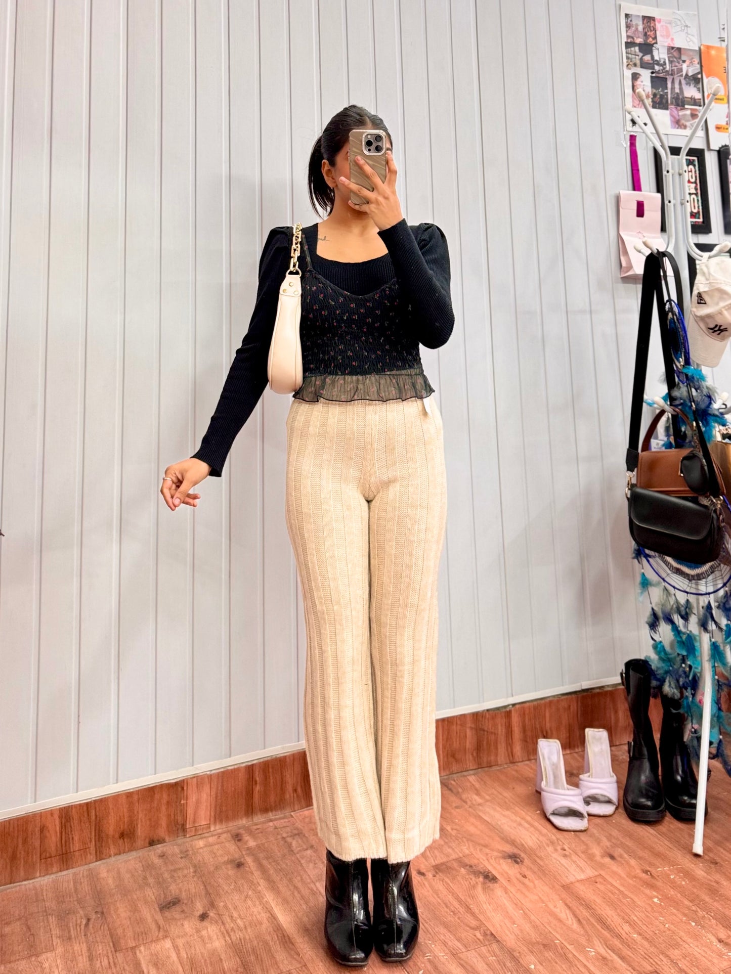 3136-26 Cream Woollen Pants