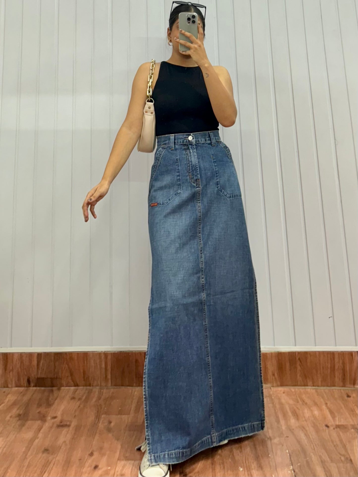 S42-30 Long side slit denim skirt