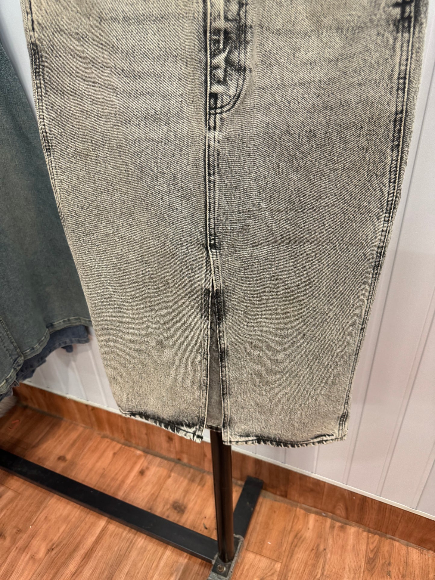 3005-26 Grey denim long skirt