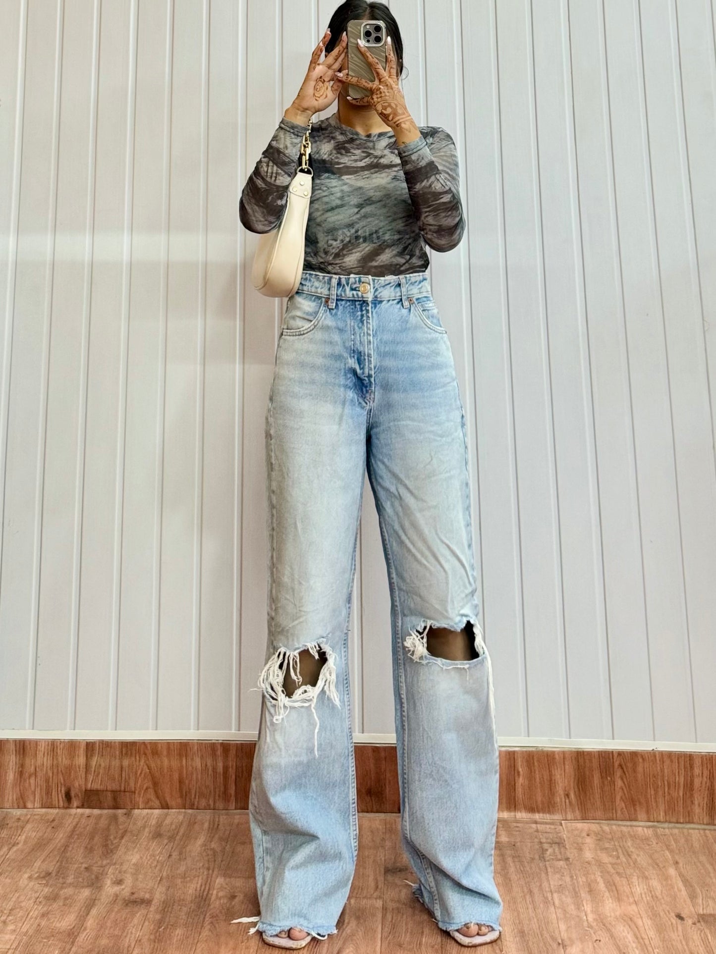 DE356-28 Wideleg Jeans