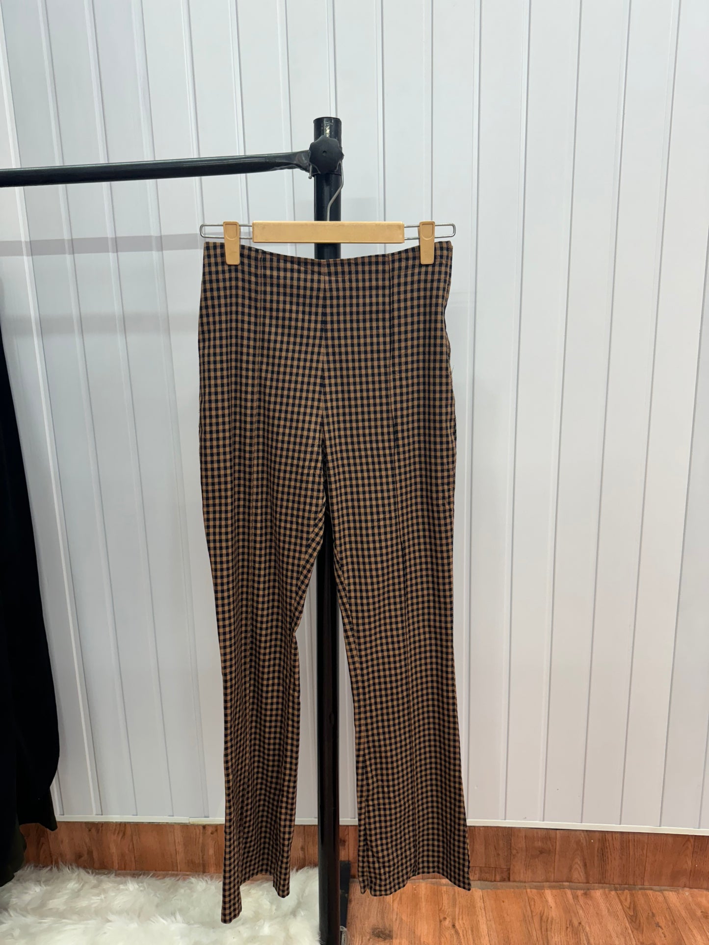 T05-28 Gingham Bootcut Trousers