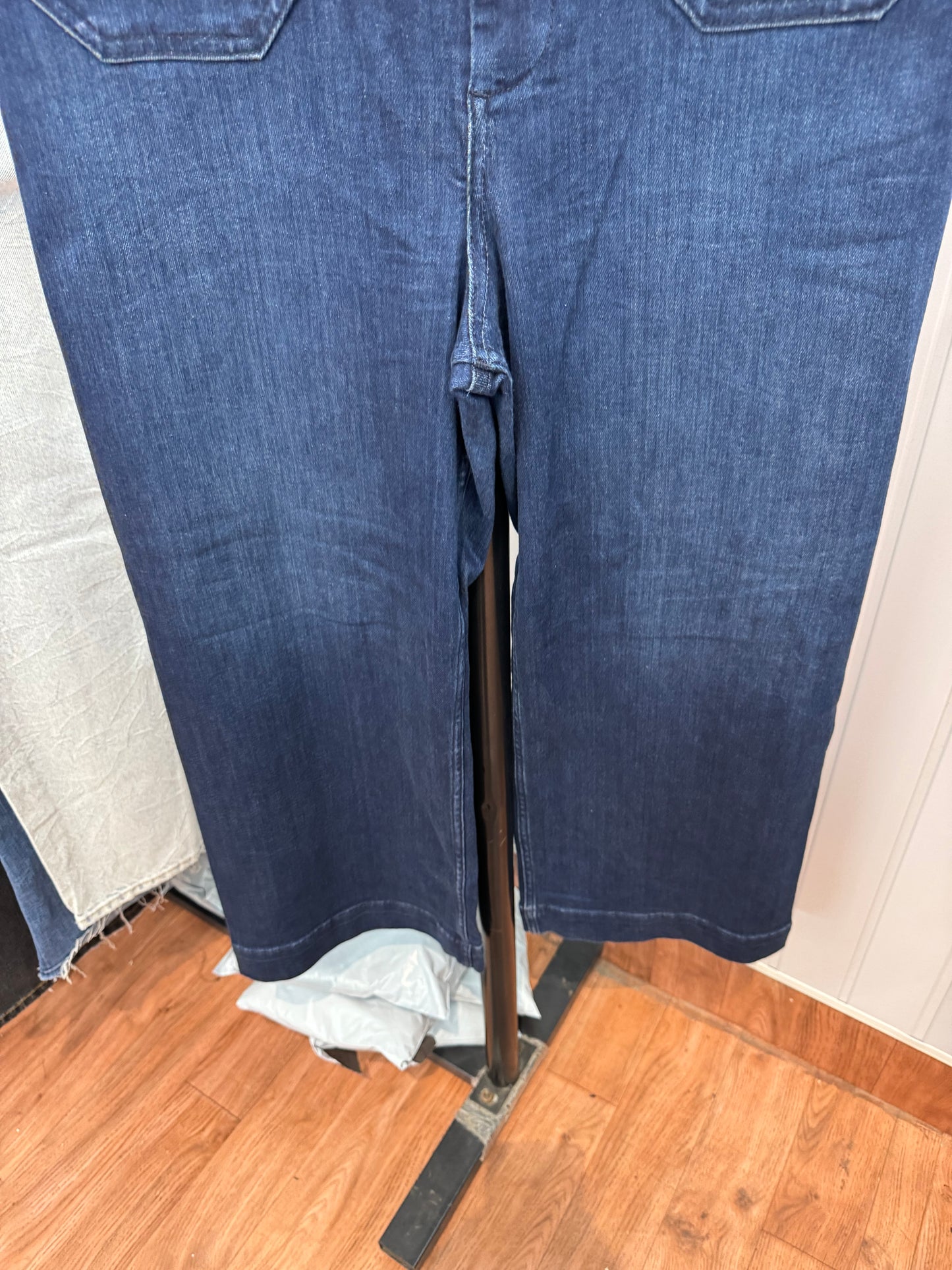 0124-32 Wideleg Jeans